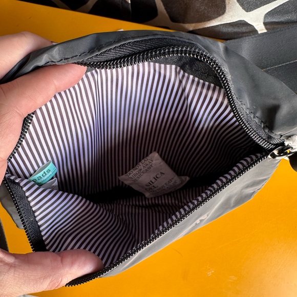 Volkswagen VW fanny pack adjustable gray NWT brand new Threads by Peeriess - Picture 4 of 5